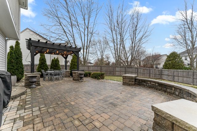 9989 Brightwater Drive, Fishers, IN 46038