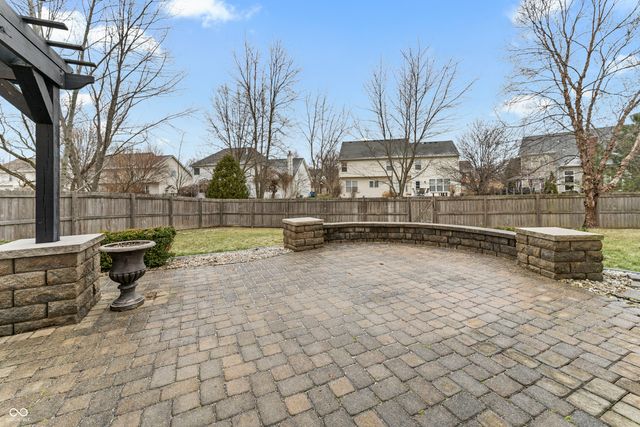 9989 Brightwater Drive, Fishers, IN 46038