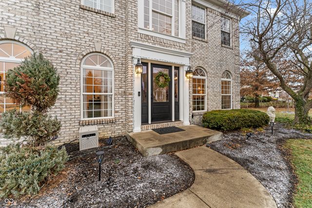 9989 Brightwater Drive, Fishers, IN 46038