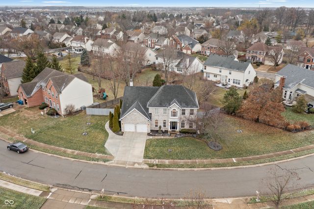 9989 Brightwater Drive, Fishers, IN 46038