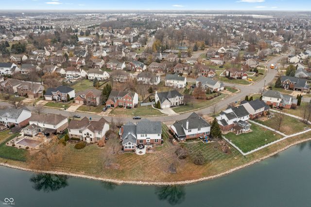 9989 Brightwater Drive, Fishers, IN 46038