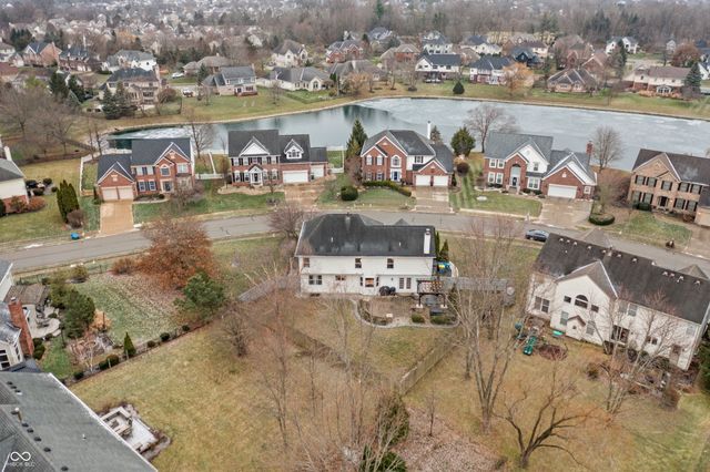 9989 Brightwater Drive, Fishers, IN 46038