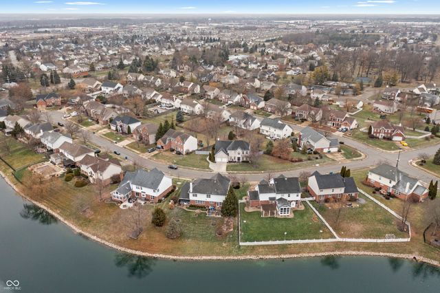 9989 Brightwater Drive, Fishers, IN 46038