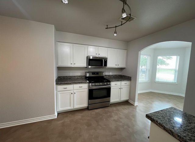 9949 Kingfisher Drive, Conroe, TX 77385