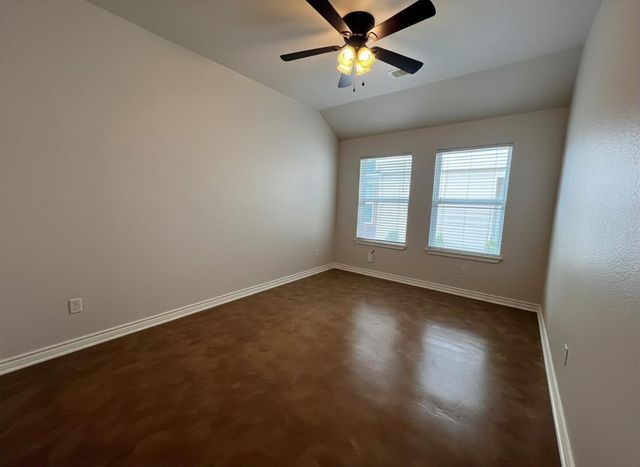 9949 Kingfisher Drive, Conroe, TX 77385