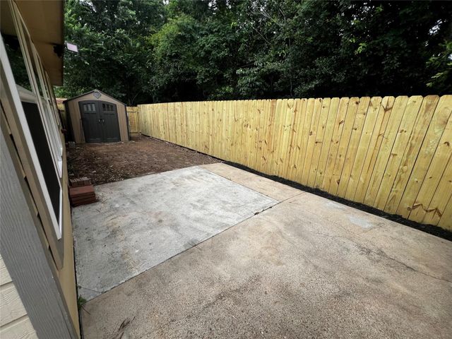 9949 Kingfisher Drive, Conroe, TX 77385