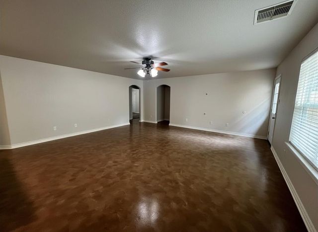 9949 Kingfisher Drive, Conroe, TX 77385