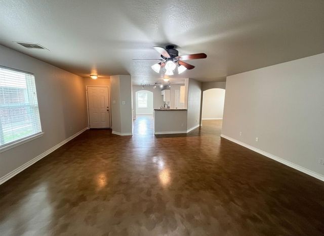 9949 Kingfisher Drive, Conroe, TX 77385