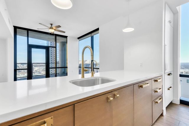 70 Rainey ST 1607, Austin, TX 78701