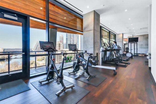 70 Rainey ST 1607, Austin, TX 78701