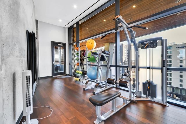 70 Rainey ST 1607, Austin, TX 78701
