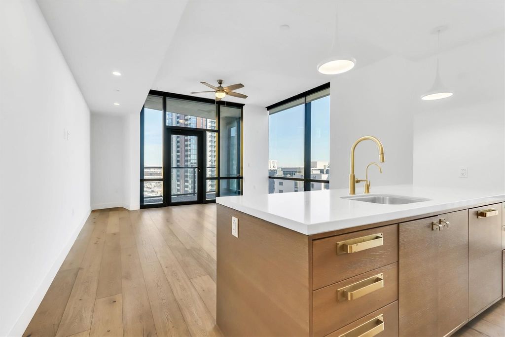 70 Rainey ST 1607, Austin, TX 78701