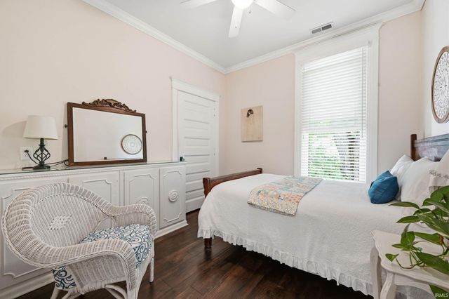 300 E McCullough Boulevard, Muncie, IN 47303