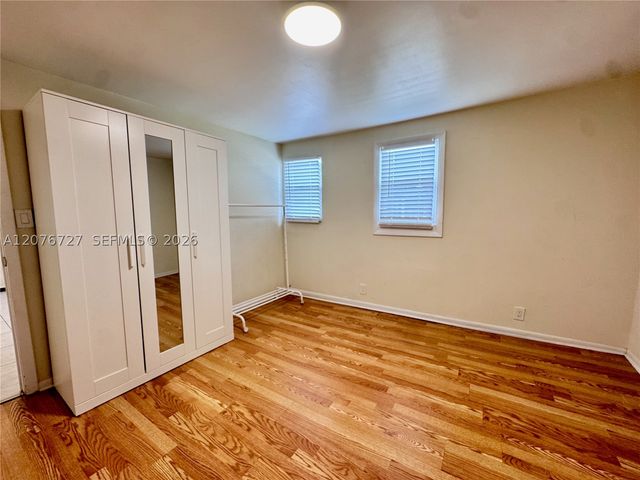 719 Glenn Pkwy, Hollywood, FL 33021