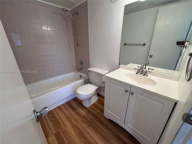 8240 SW 210th St 209, Cutler Bay, FL 33189