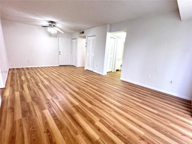 8240 SW 210th St 209, Cutler Bay, FL 33189
