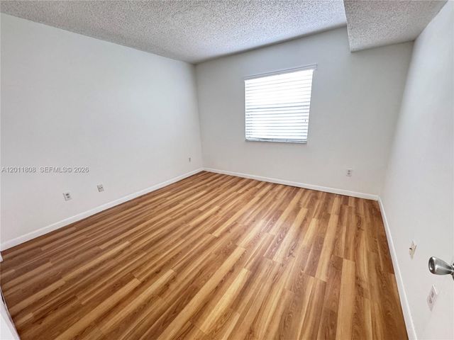 8240 SW 210th St 209, Cutler Bay, FL 33189