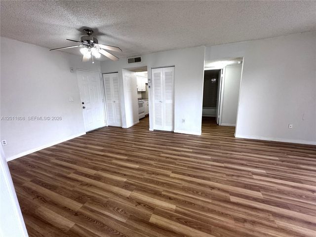 8240 SW 210th St 209, Cutler Bay, FL 33189
