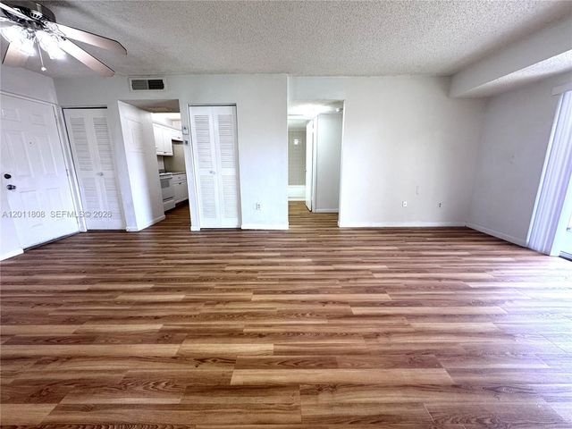 8240 SW 210th St 209, Cutler Bay, FL 33189