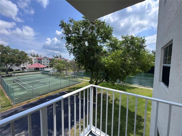 8240 SW 210th St 209, Cutler Bay, FL 33189
