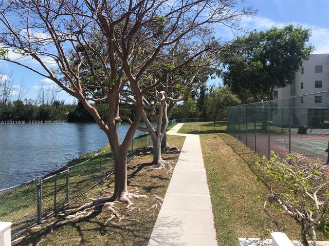 8240 SW 210th St 209, Cutler Bay, FL 33189