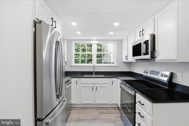 12002 GOLF RIDGE COURT, Fairfax, VA 22033