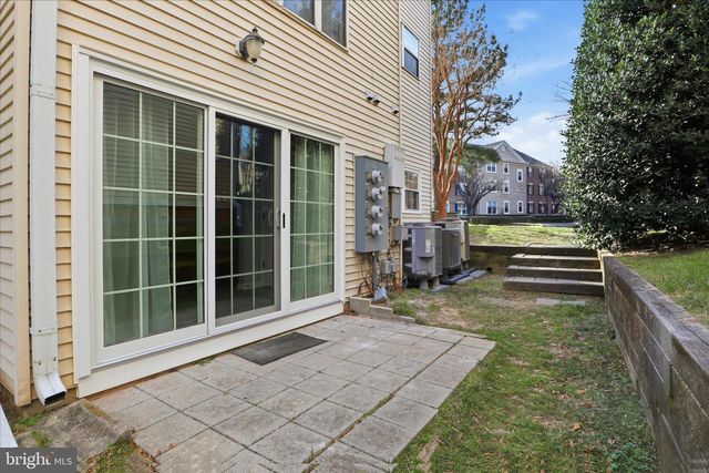 12002 GOLF RIDGE COURT, Fairfax, VA 22033