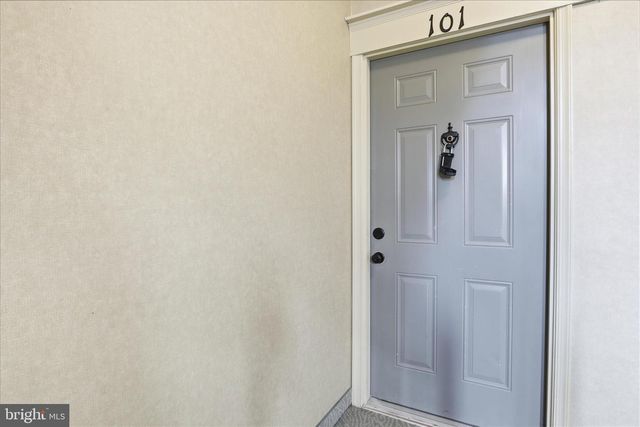 12002 GOLF RIDGE COURT, Fairfax, VA 22033