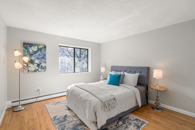 84 Grant St 12, Somerville, MA 02145