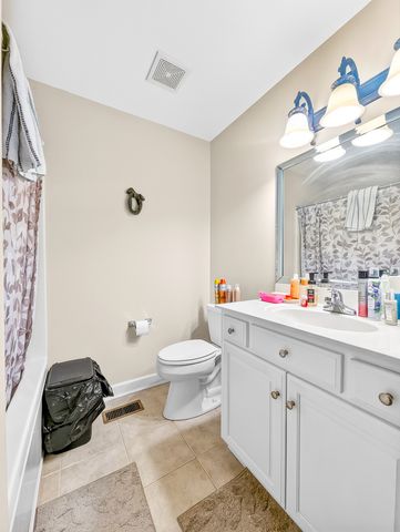 8 Baker Ct, Lebanon, TN 37087
