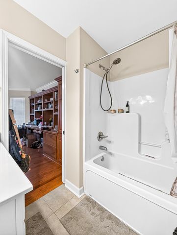 8 Baker Ct, Lebanon, TN 37087