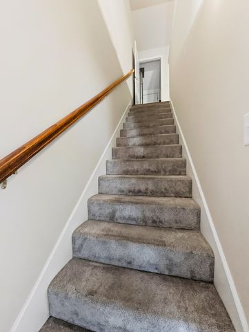 8 Baker Ct, Lebanon, TN 37087