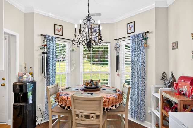 8 Baker Ct, Lebanon, TN 37087