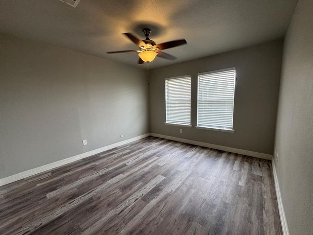 418 Garland Drive 244, Lake Jackson, TX 77566