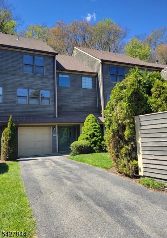 29 Concord Rd D, West Milford Twp., NJ 07480