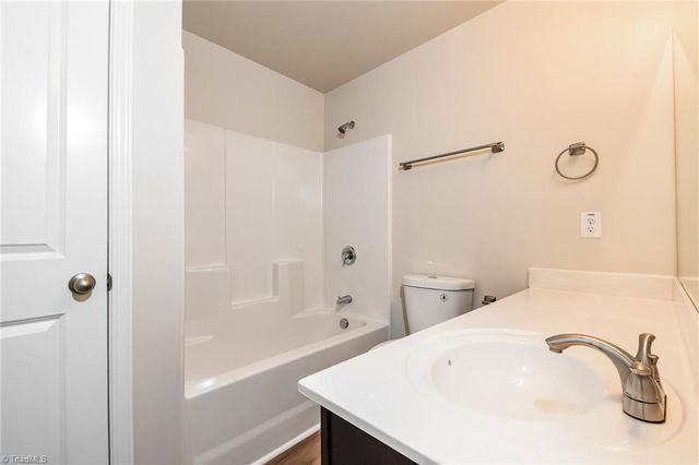 828 Brentwood Park Lane, Rural Hall, NC 27045