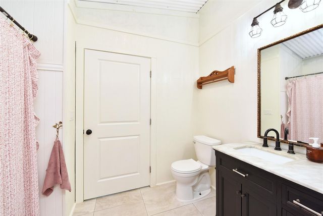 406 County Road 100, Boling, TX 77420