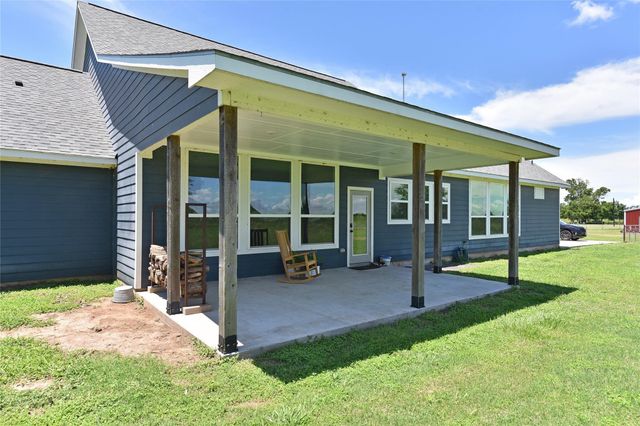 406 County Road 100, Boling, TX 77420