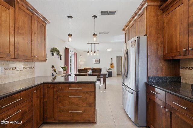 5009 E BLANCHE Drive, Scottsdale, AZ 85254