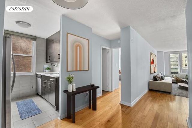 11817 Union Tpke Apt 6L, New York City, NY 11375