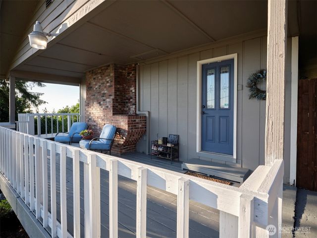 622 Mount Pleasant Road, Kelso, WA 98626