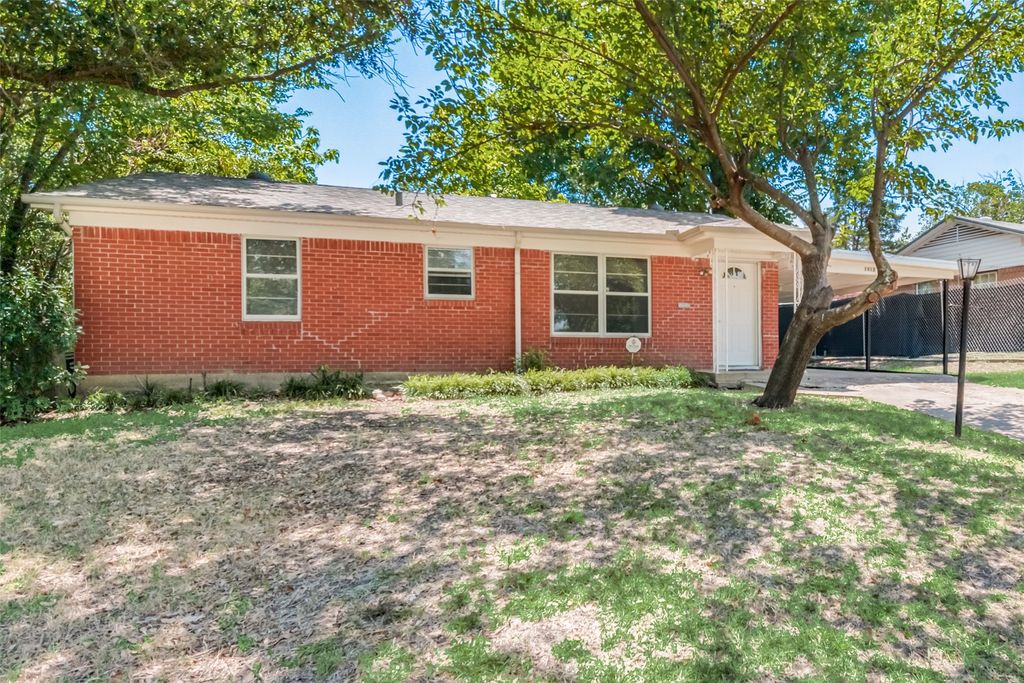 1412 Woodcrest Drive, Mesquite, TX 75149