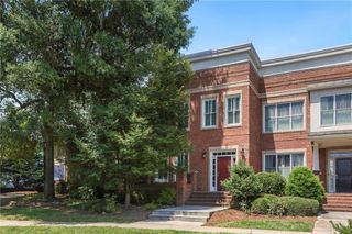 2723 Davis Oaks Place, Decatur, GA 30033