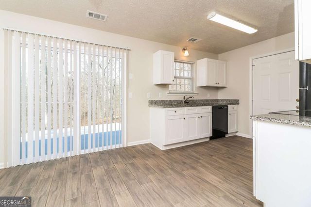 6793 Creeks Edge Court, Flowery Branch, GA 30542