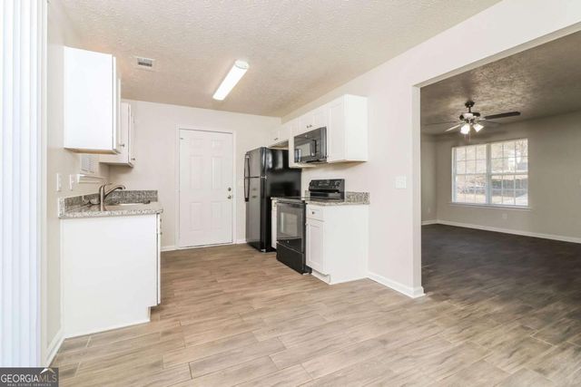 6793 Creeks Edge Court, Flowery Branch, GA 30542