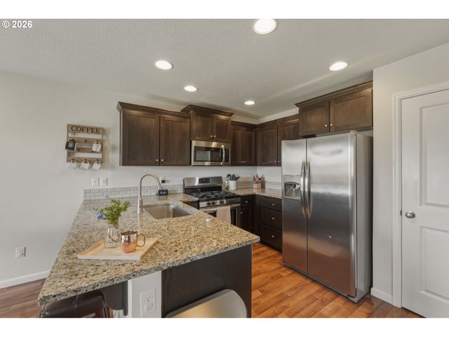 4989 SKYLAB Ave, Salem, OR 97305