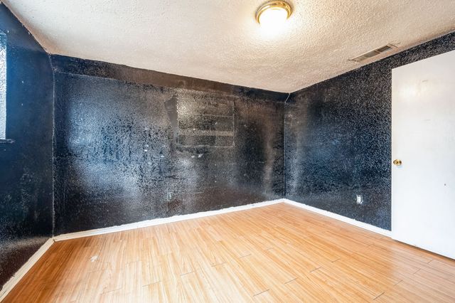 816 Hillcrest Drive, Arlington, TX 76010