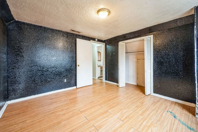 816 Hillcrest Drive, Arlington, TX 76010