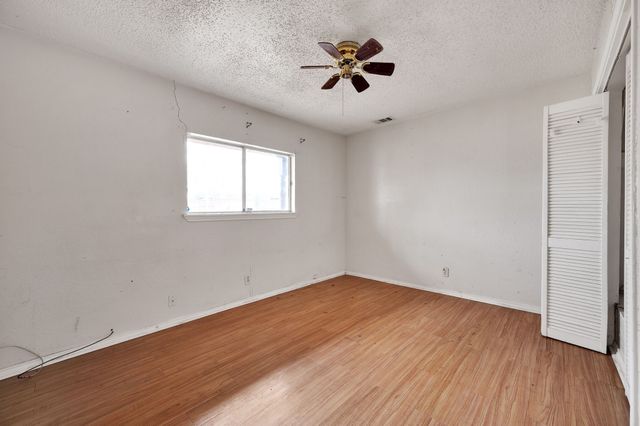 816 Hillcrest Drive, Arlington, TX 76010