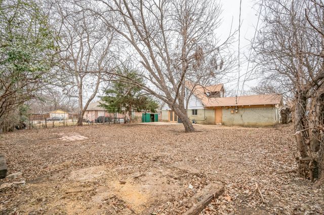 816 Hillcrest Drive, Arlington, TX 76010